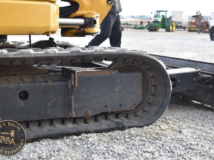 2019-caterpillar-305.5e2-cr-image-45