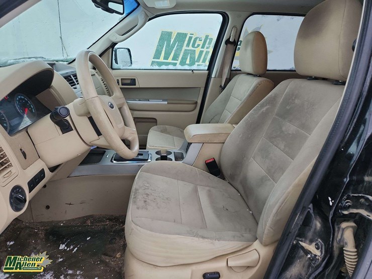 2012-ford-escape-xlt-image-14