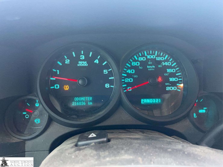 2013-chevrolet-silverado-1500-image-13