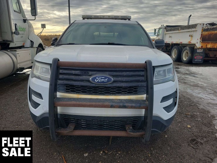 2016-ford-explorer-image-7