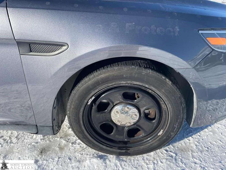 2017-ford-taurus-police-inte-image-18