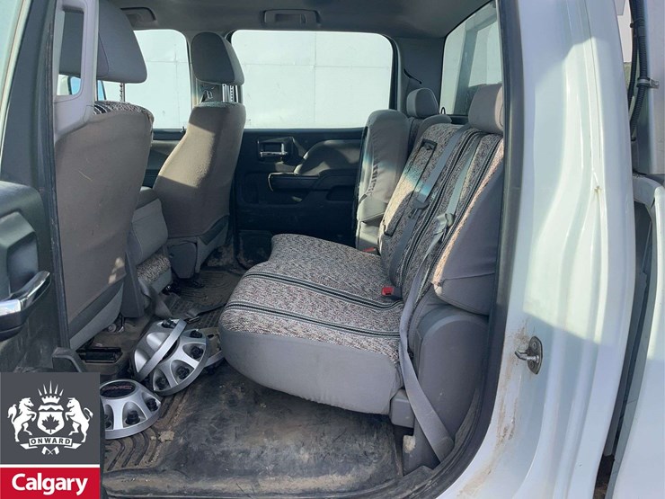 2015-gmc-sierra-2500hd-image-14