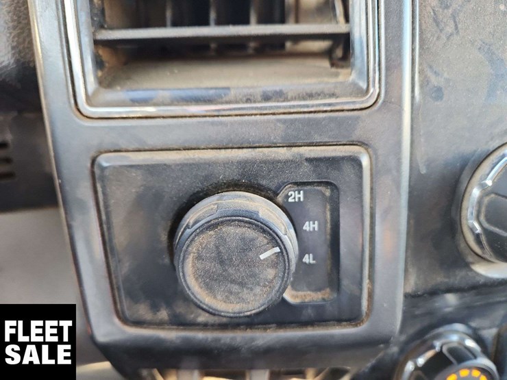 2019-ford-f550-image-11