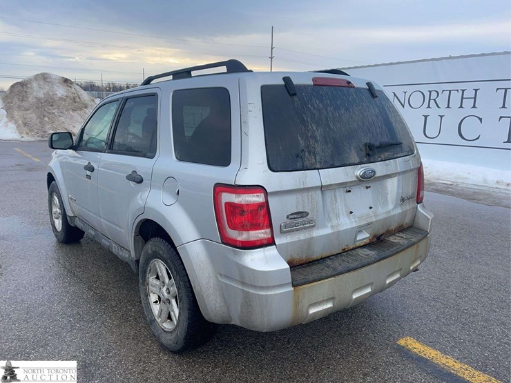 2010-ford-escape-hybrid-image-3