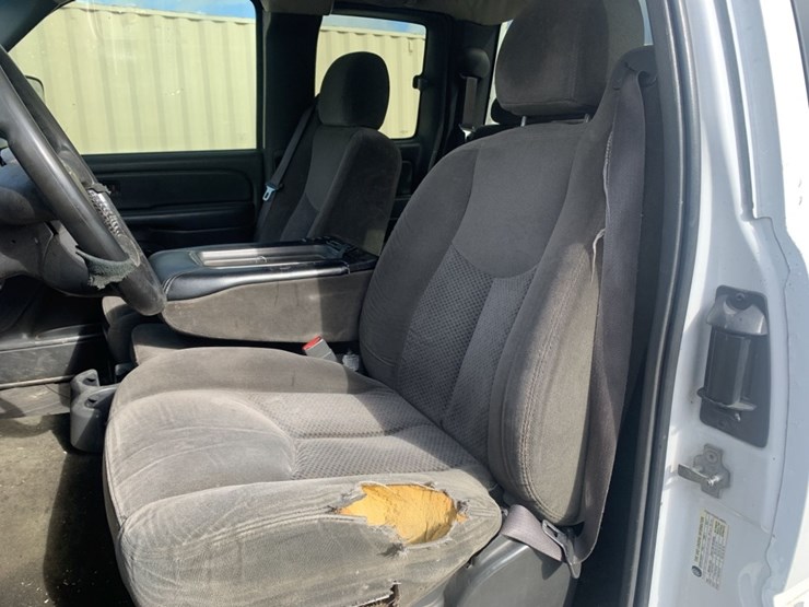 2007-chevrolet-2500hd-image-9