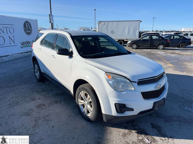 2015-chevrolet-equinox-ls-image-4