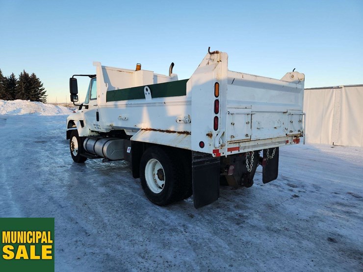 2011-international-workstar-7400-image-3