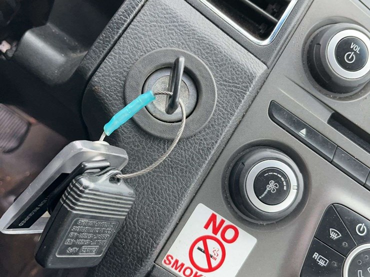 2013-ford-taurus-police-inte-image-16