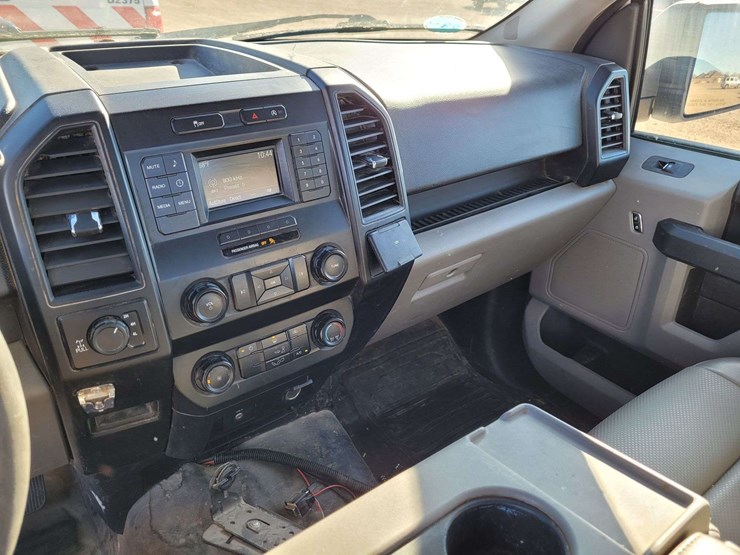 ford-f150-xl-image-8