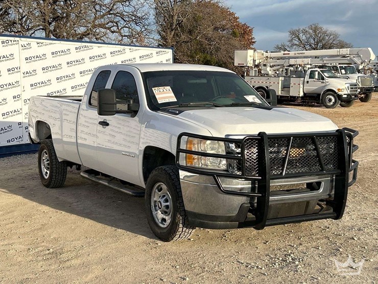2013-chevrolet-silverado-1500-image-4