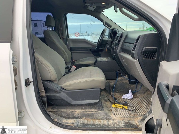 2017-ford-f250-image-32