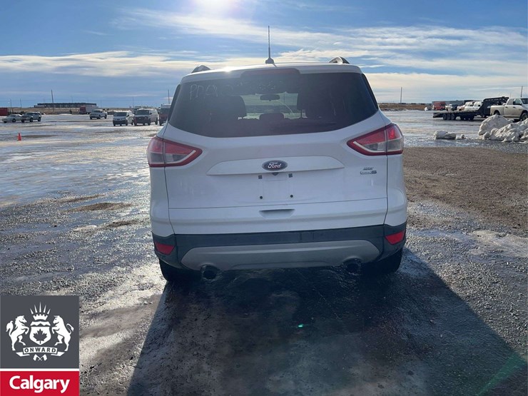 2016-ford-escape-se-image-4