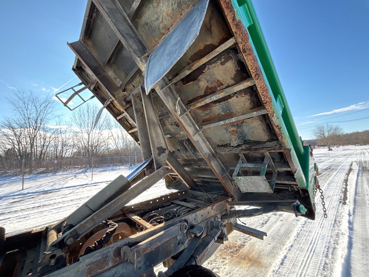 2017-ford-f550-image-17