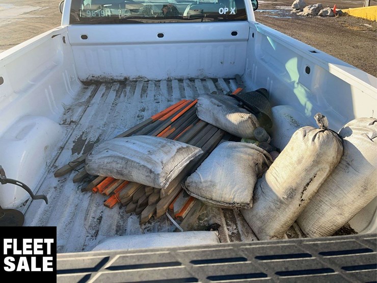 2013-gmc-sierra-1500-image-15