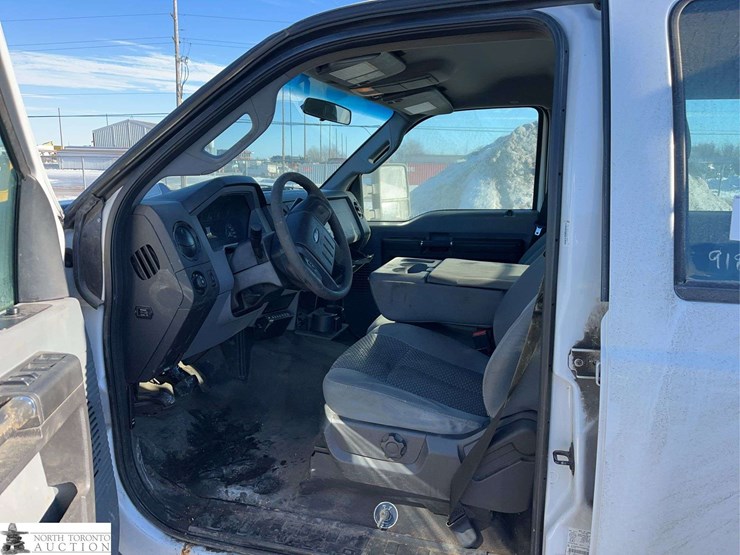 2015-ford-f350-image-17