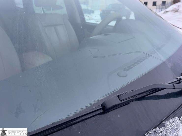 2012-hyundai-santa-fe-image-28