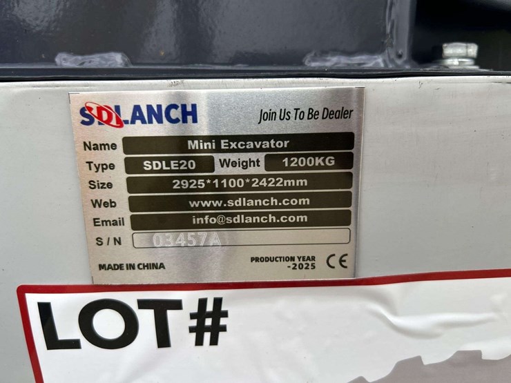 2025-sdlanch-sdle20-diesel-mini-excavator-image-5