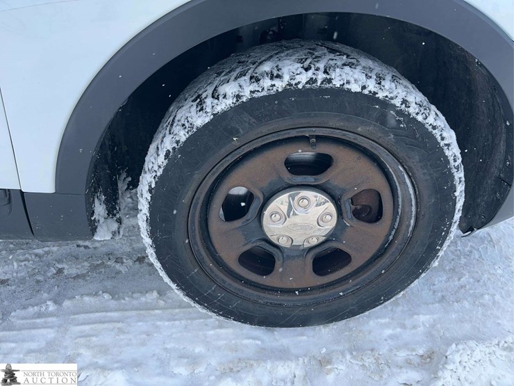 2015-ford-explorer-police-interceptor-image-14