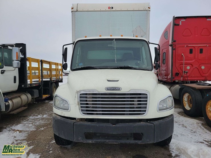 2006-freightliner-m2-106-image-6