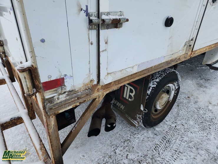 2014-ford-f350-image-38