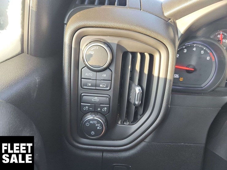 2019-chevrolet-silverado-1500-image-22