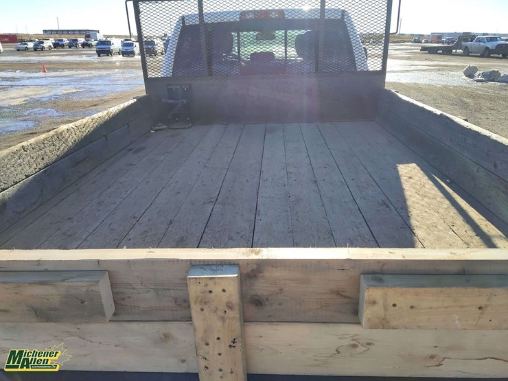 2015-dodge-3500-image-5