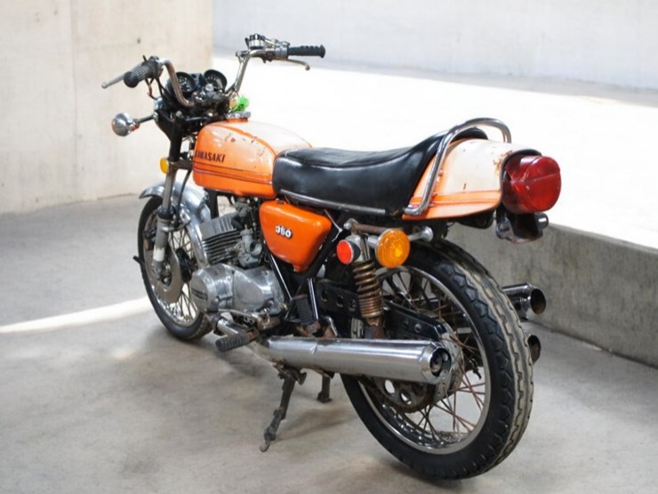 1973-kawasaki-s2-350-triple-motorcycle-image-6