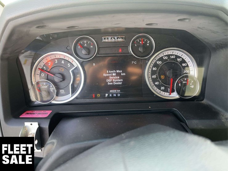 2015-dodge-2500-image-19