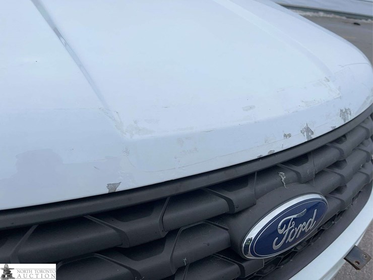 2019-ford-explorer-image-38