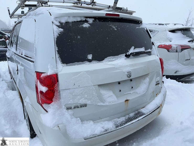 2015-ram-tradesman-image-5