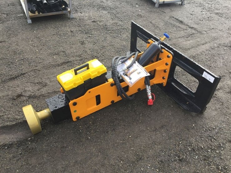 unused-2025-giyi-680-post-driver-attachment,-image-1