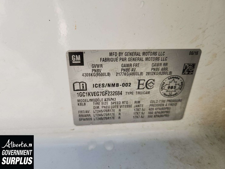 2016-chevrolet-silverado-2500hd-image-46