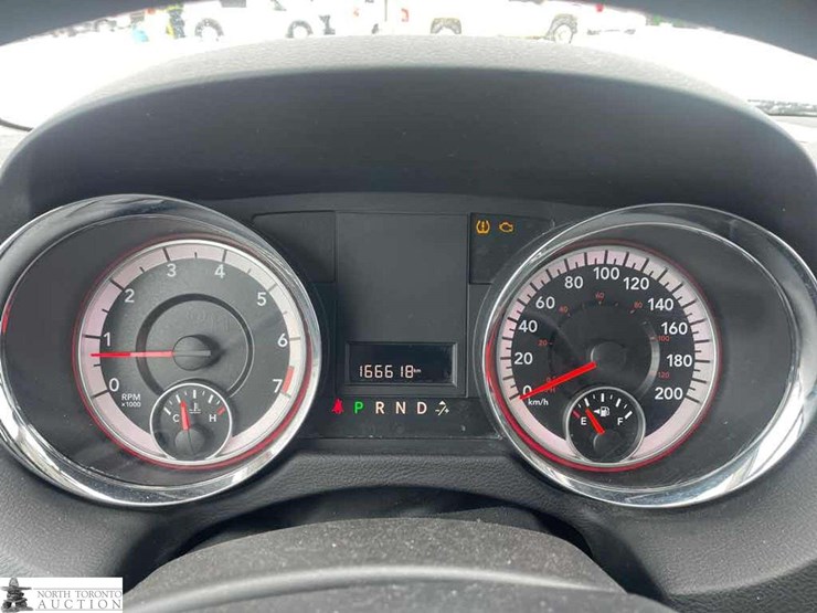 2015-ram-tradesman-image-14