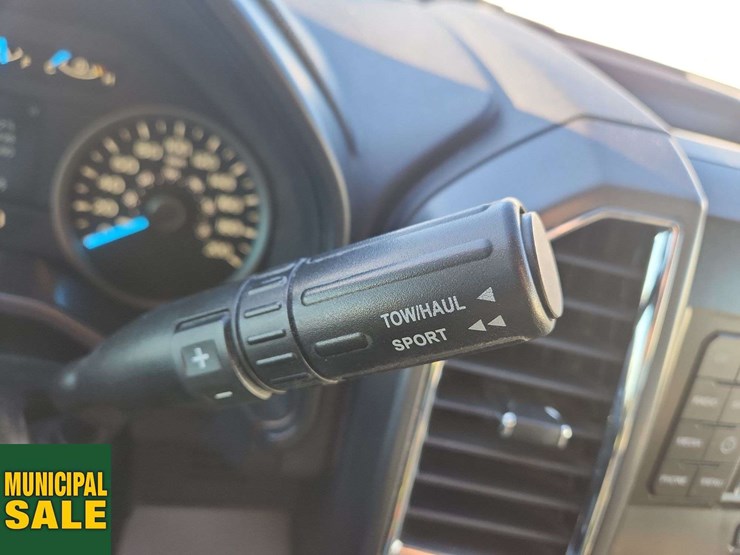 2016-ford-f150-image-17