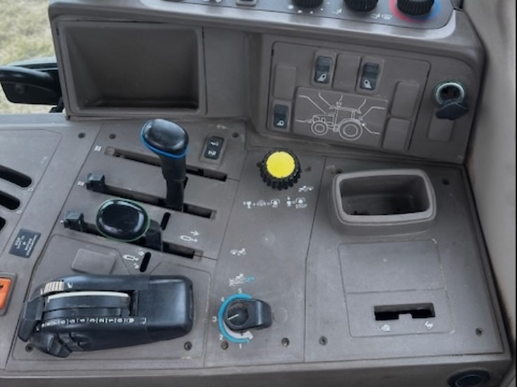 2009-john-deere-7330-image-11