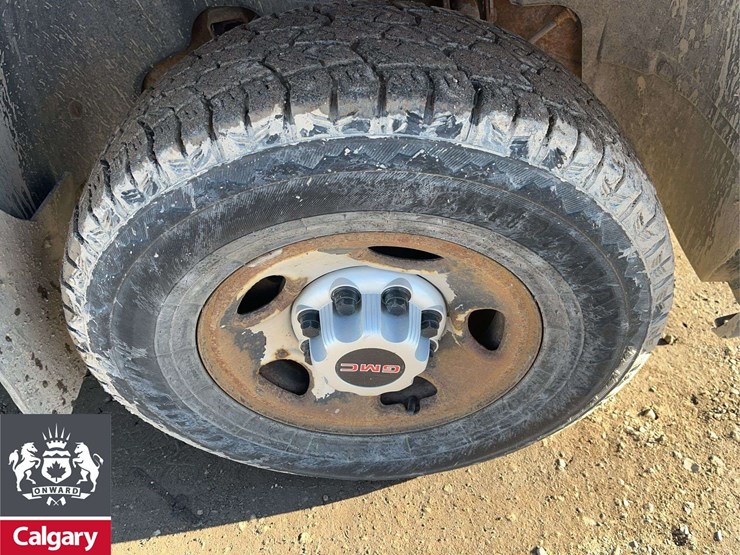 2008-gmc-sierra-2500hd-image-13