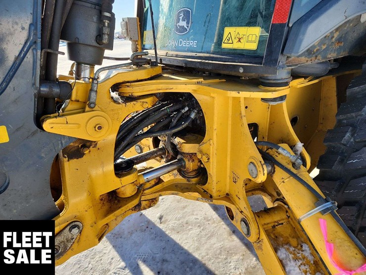 2019-deere-410l-image-26