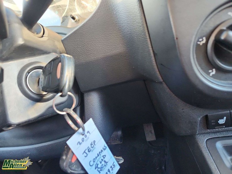 2009-jeep-compass-image-18