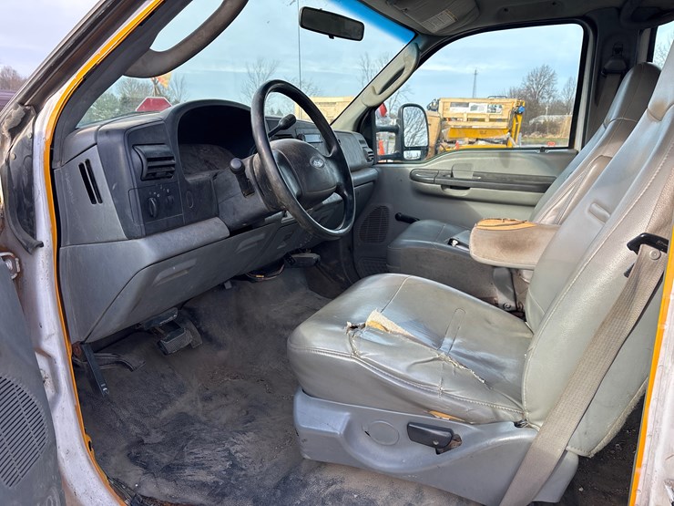 2007-ford-f350-image-4