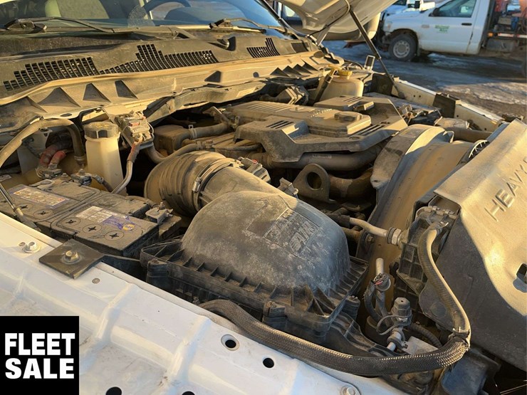 2015-ram-5500-crew-cab-4x4-s/a-deck-truck-image-23