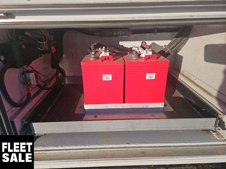 2012-ford-e-series-s/a-service-cube-van-image-44