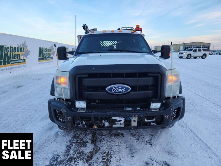 2011-ford-f550-image-9