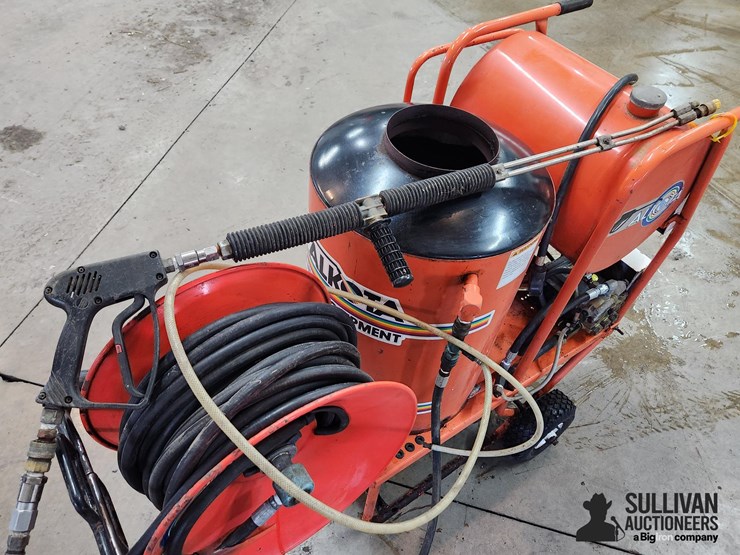 alkota-4182-hot-water-pressure-washer-image-9