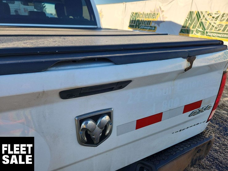 2018-dodge-1500-image-36