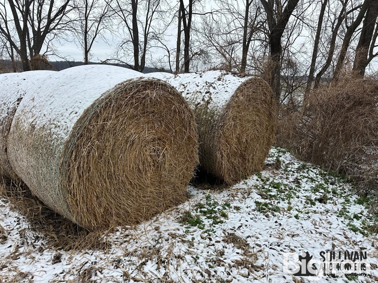 wheat-straw-round-bales-(bid-per-bale)-image-2