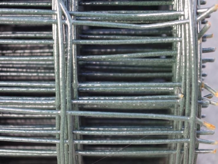 [3]-aboss-5'-x-100'-rolls-wire-mesh-fencing,-square-opening-is-approx.-2.4"-x-2.4"-image-2