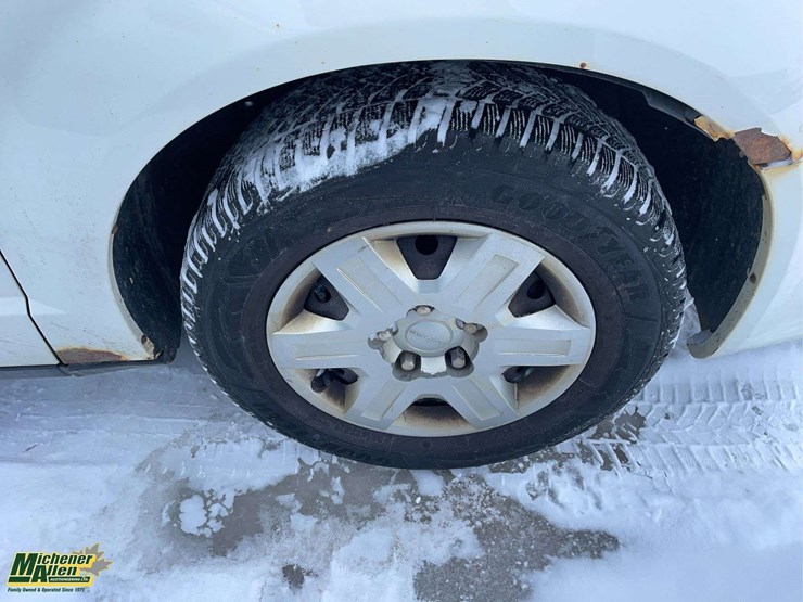 2011-dodge-grand-caravan-image-21