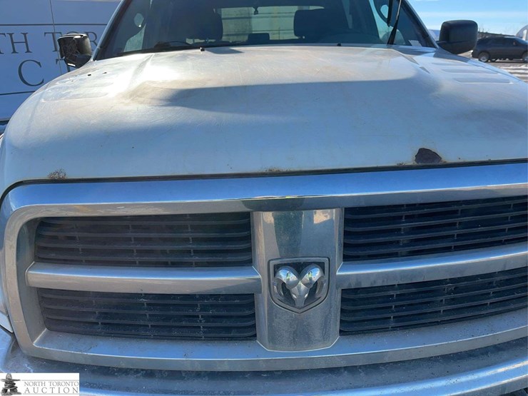 2012-dodge-2500-image-34