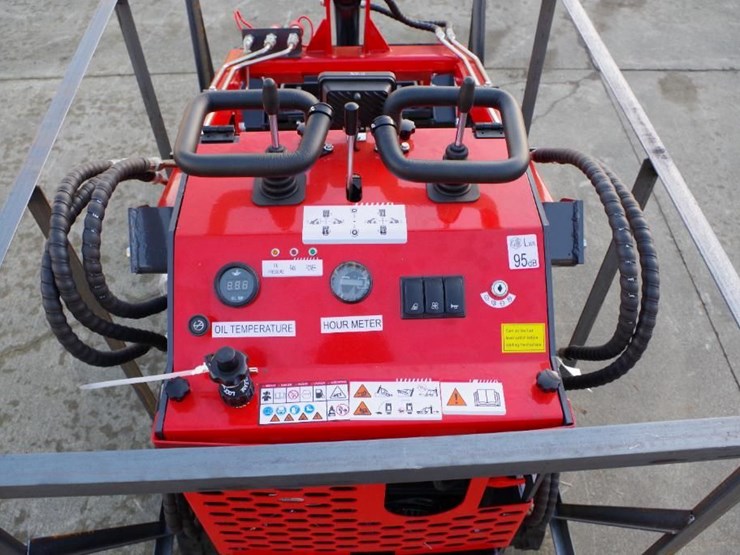 2026-agt-industrial-ysrt14-stand-on-mini-skid-steer-loader,-6"-track-belts,-32"-bucket,-unused-image-5