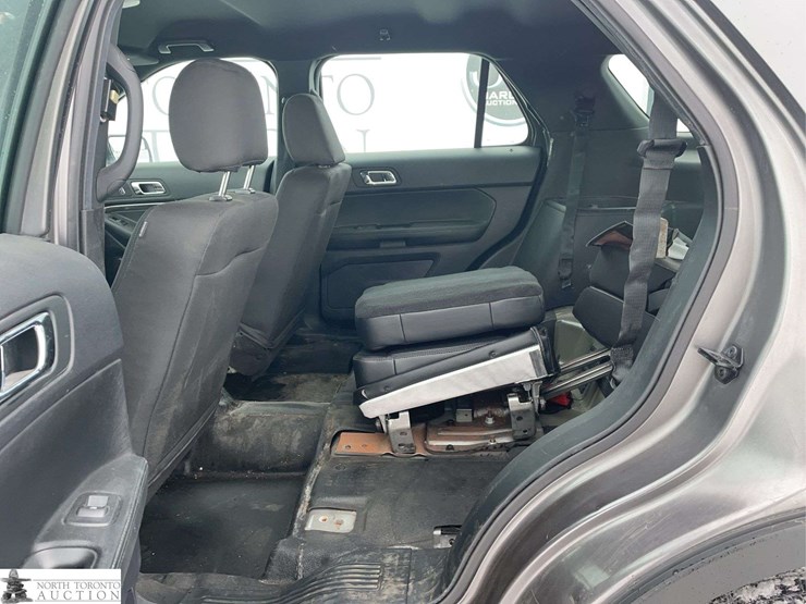 2019-ford-explorer-police-interceptor-image-27